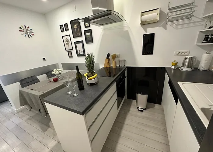 Apartment Leo