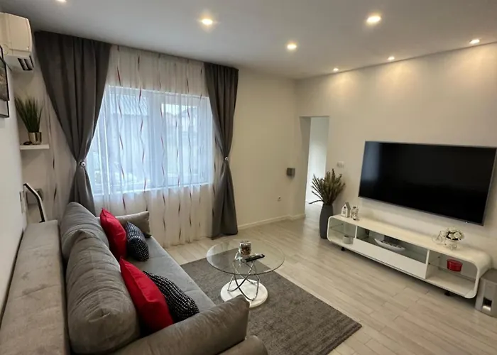 Apartment Leo